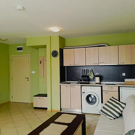 Amelia Grand Kamelia Apartment